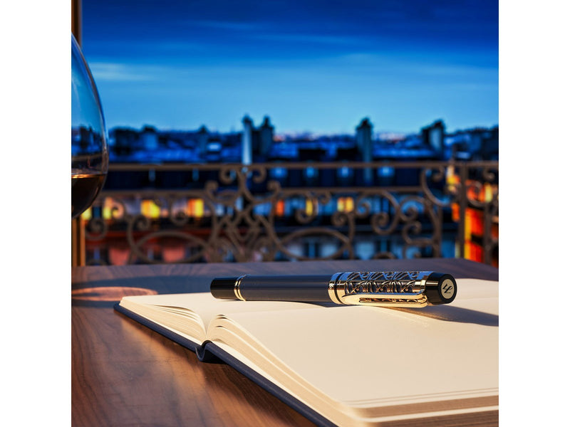 Waterman Man Bleu de Paris Limited Edition Fountain Pen Blue Lacquer barrel with Light Gold Coated Cage and Trim 18K gold Medium
