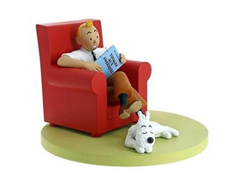Tintin - at home (sitting in red armchair) Statue - Figur