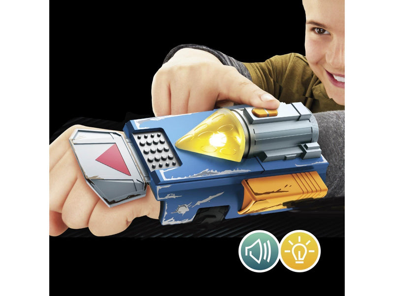 Star Wars The Mandalorian Dual Attack Gauntlet