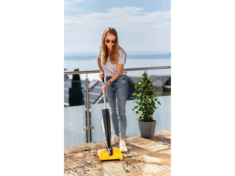 Wagner Levaro Powerbrush 18V multifunction patio cleaner