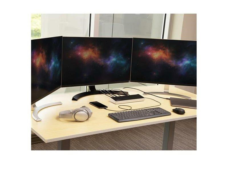 StarTech.com Triple-4K Monitor USB-C Dock