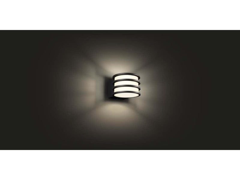 Philips Hue Outdoor Lucca Wandleuchte