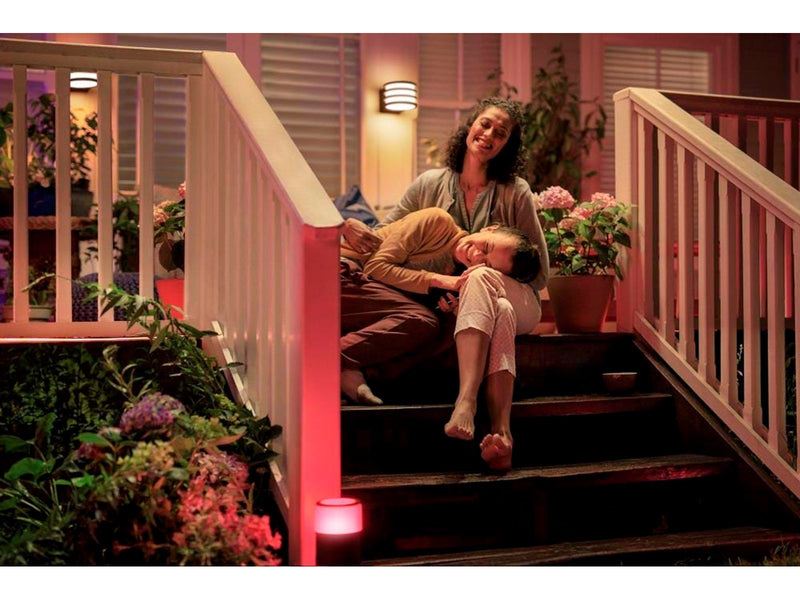 Philips Hue Outdoor Lucca Wandleuchte