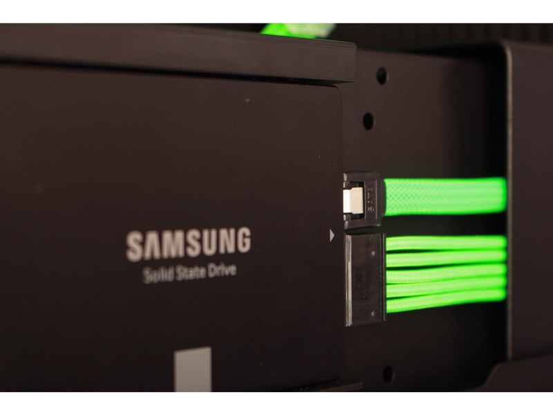 DUTZO Sleeved SATA Power Extension cable - Grün