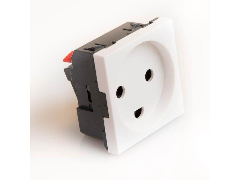 Legrand 2p+e socket danish standard