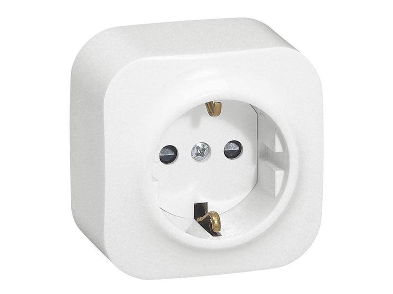 Legrand Forix 16a 2p+e sch sckt w shutt