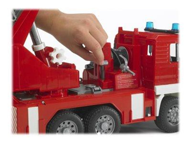 Bruder MAN TGA Fire engine with water pump w.Light & Sound Module