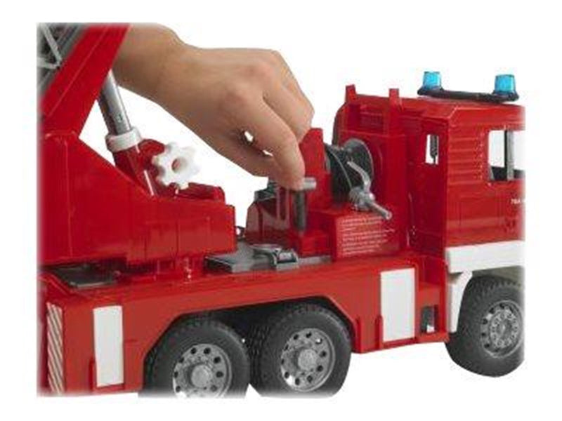 Bruder MAN TGA Fire engine with water pump w.Light & Sound Module