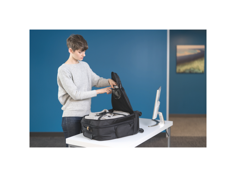 Kensington Contour™ 2.0 17” Pro Overnight Laptop Spinner