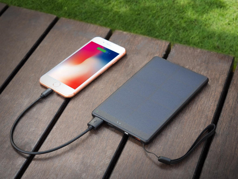 Sandberg Urban Solar Powerbank 10000 Powerbank (Akku) - schwarz - 10000 mAh