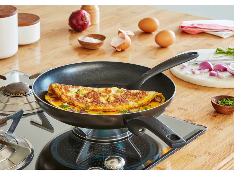 Tefal Easy Cook & Clean Set of 2 frypans 24 & 28 cm