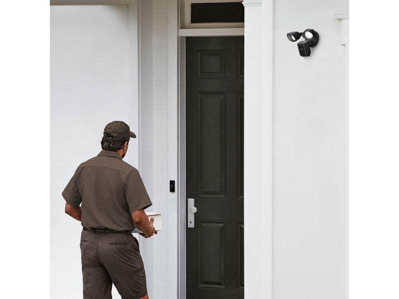 Ring Floodlight Cam Wired Plus - Schwarz