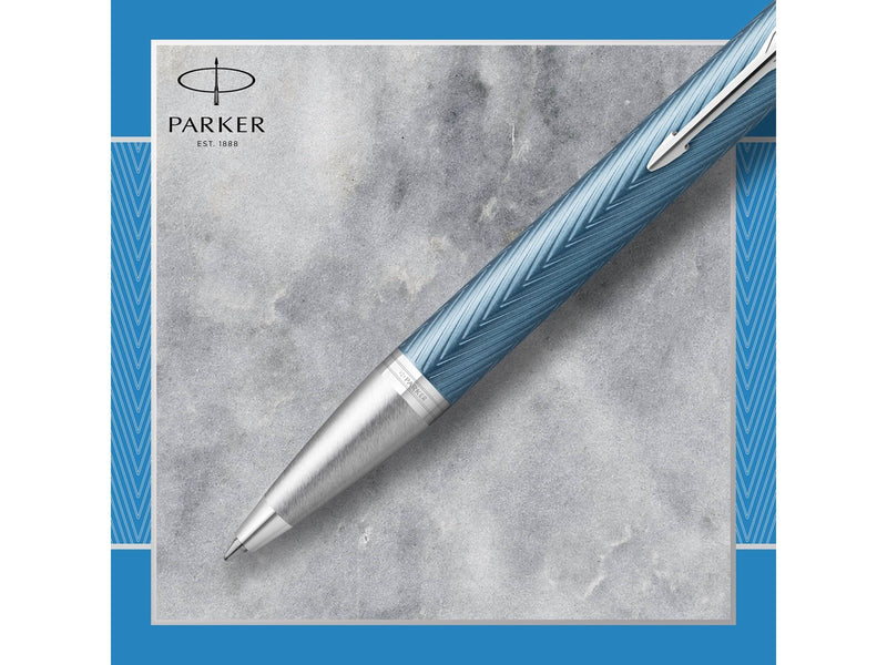 Parker IM Kugelschreiber | Blaugraue Premium-Lackierung mit Chromverzierung | Mittlere Schreibspitze mit blauer Nachfüllmine | G