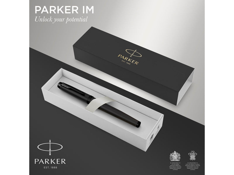 Parker IM Füller | Mattschwarz mit schwarzen Zierteilen | Füllfederhalter mit mittlerer Feder und blauer Tinte | Geschenkbox