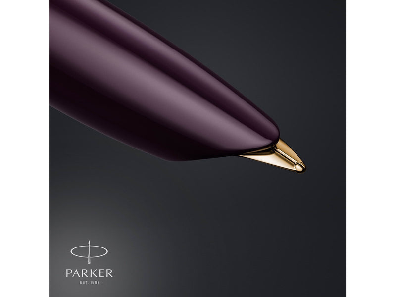 Parker 51 Füller | Luxuriöser Pflaumenblauer Schaft mit Goldzierteilen | Federstärke F in 18k Gold mit schwarzer Tintenpatrone |