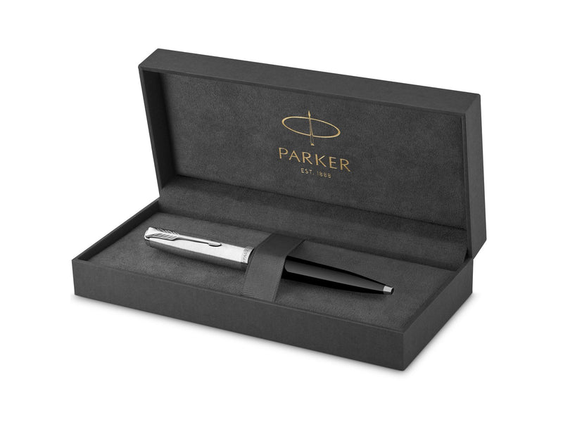 Parker 51 Kugelschreiber | Schwarzer Schaft mit Chromfarbenen Zierteilen | Mittlere Schreibspitze mit Schwarzer Nachfüllmine | G