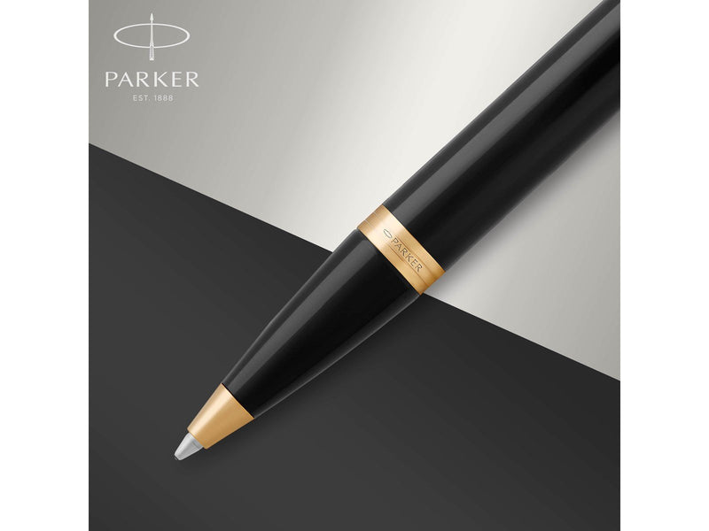 Parker IM Kugelschreiber | Schwarze Lackierung mit Goldzierteileny | Mittlere Spitze | Blau | Geschenkbox