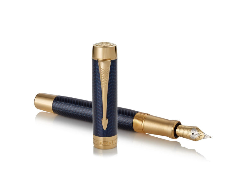 Parker Duofold Prestige Füller | Blue Chevron | Größe Centennial | Füllfederhalter mit feiner Feder aus Massivgold | schwarze Ti