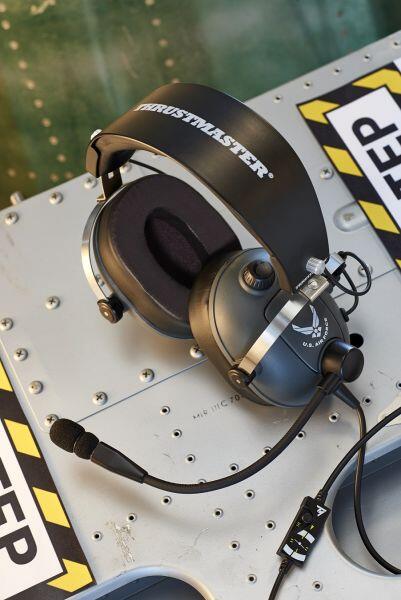 Thrustmaster T-Flight U.S. Air Force Edition Headset kabelgebunden - für PS4, XBOX, PC, Android