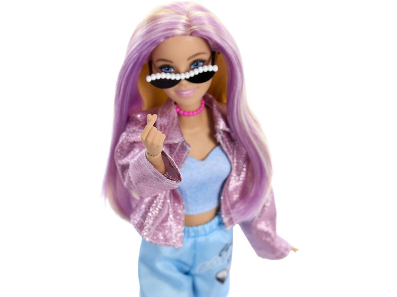 Barbie JNC61 doll