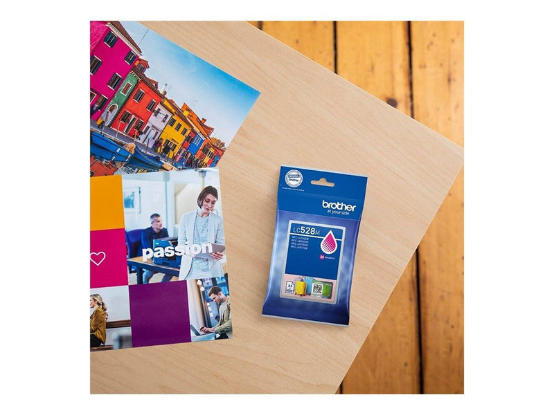 Brother LC528M - magenta - original - ink cartridge