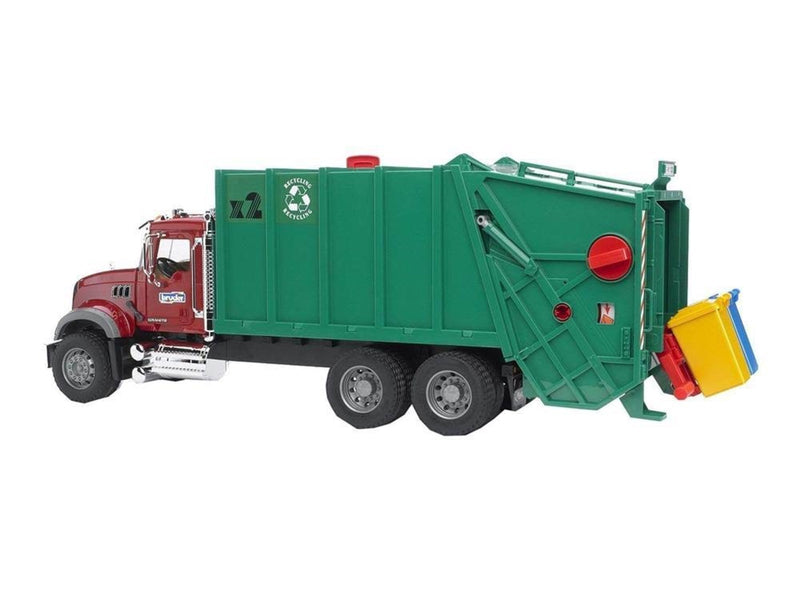 Bruder Mack Granite Garbage truck