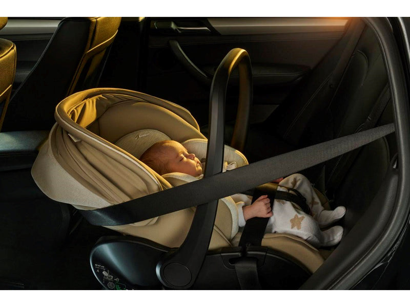 Chicco First-Seat Recline i-Size (40-87 cm)Vollständige 360 i-Size Basis (Zubehör separat erhältlich)