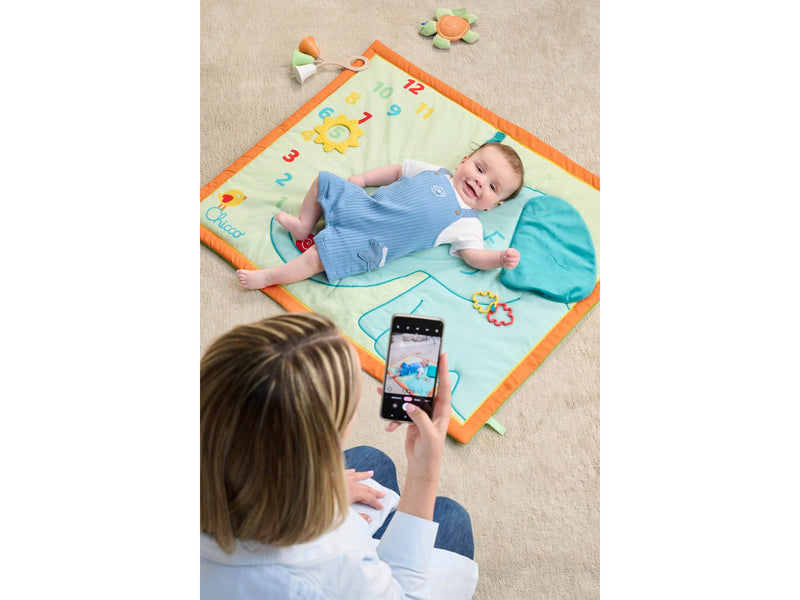 Chicco Pictures Playmat
