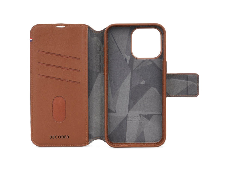 Decoded Leather Detachable Wallet for iPhone 15 Pro Max Tan