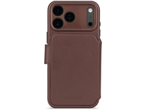 Decoded - Leather Detachable Wallet for iPhone 17 Pro - Chocolat Brown