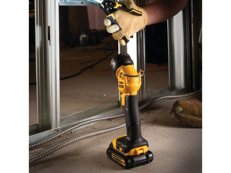 Dewalt 18V XR LED Pivot Light