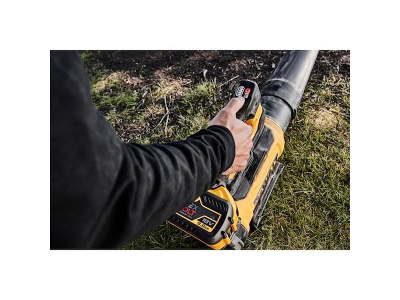 Dewalt DCMBL777N-XJ - 54V XR FV LEAF BLOWER AXIAL AIR BLOWER SOLO
