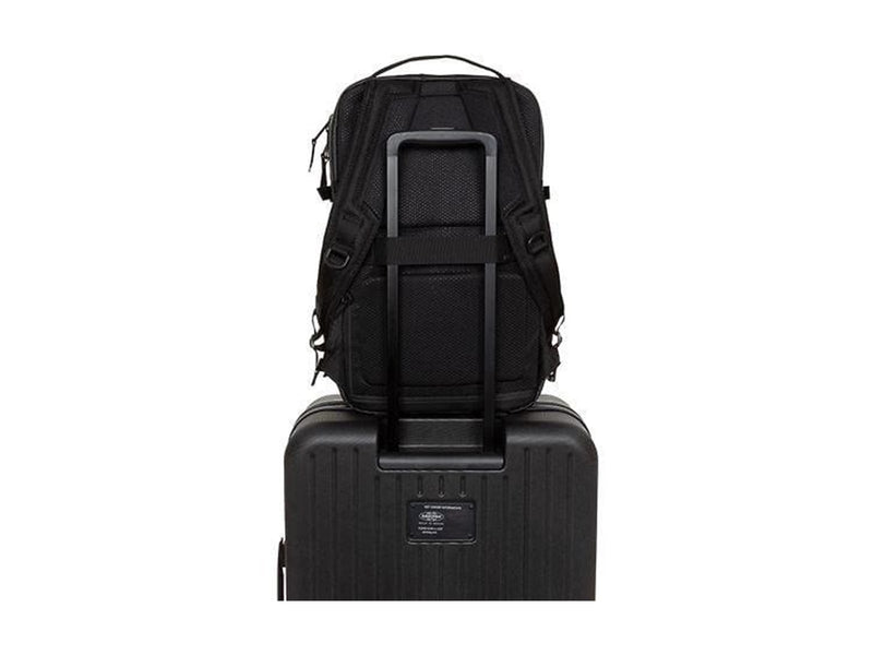 Eastpak TECUM M Cnnct Coat backpack black