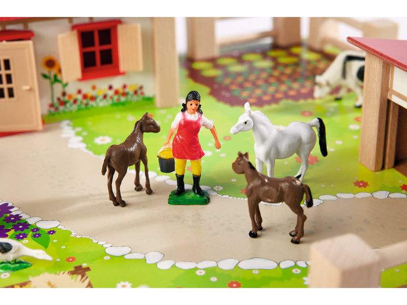Eichhorn  Farmyard small