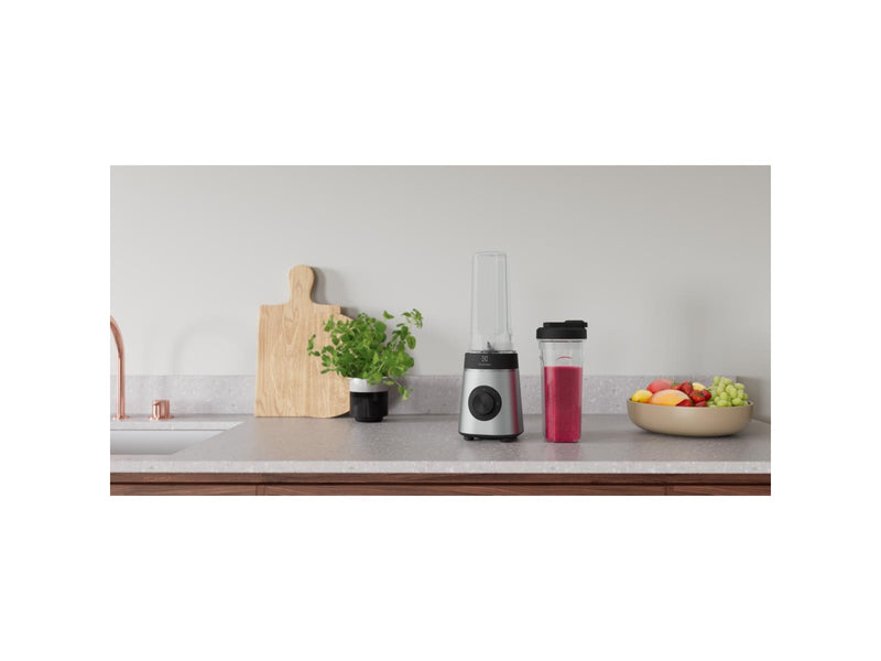 Electrolux E4CB1-6ST blender