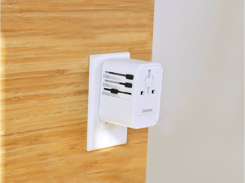 Energizer Globales Reiseladegerät - 45W - PD (2xUSB-C + USB-A)