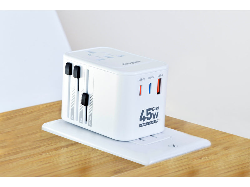 Energizer Globales Reiseladegerät - 45W - PD (2xUSB-C + USB-A)