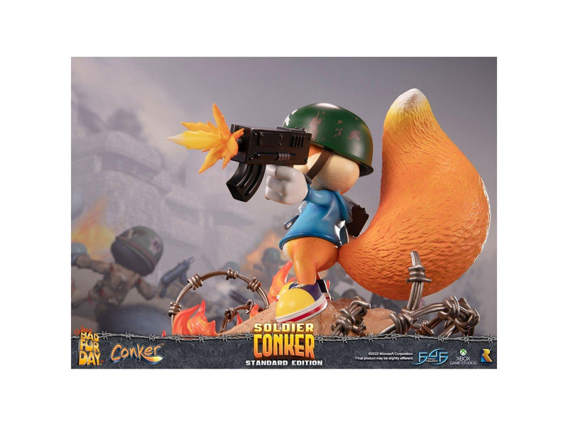 First 4 Figures - Conker's Bad Fur Day Resin Painted Statue: Soldier Conker (Standard Edition) - Figur