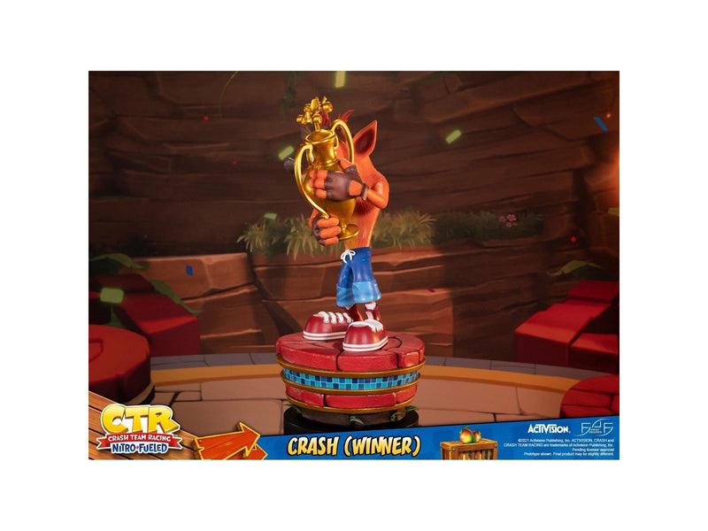 First 4 Figures - Crash Team Racing Nitro-Fueled - Crash (Winner) (Standard Edition) - Figur