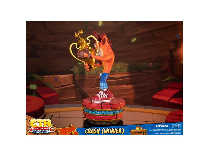 First 4 Figures - Crash Team Racing Nitro-Fueled - Crash (Winner) (Standard Edition) - Figur