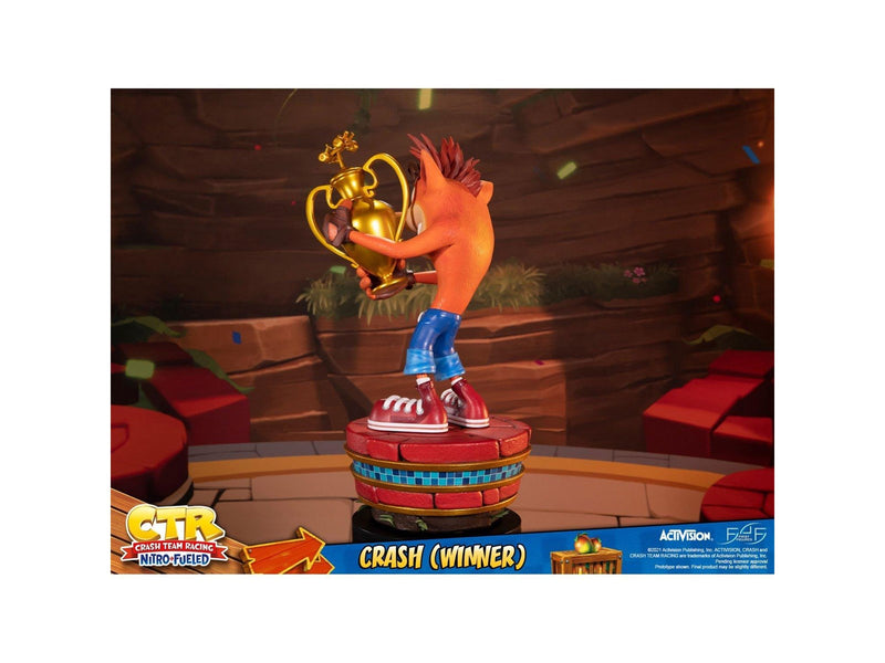 First 4 Figures - Crash Team Racing Nitro-Fueled - Crash (Winner) (Standard Edition) - Figur