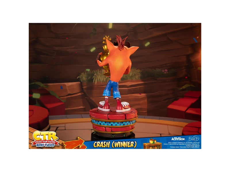 First 4 Figures - Crash Team Racing Nitro-Fueled - Crash (Winner) (Standard Edition) - Figur