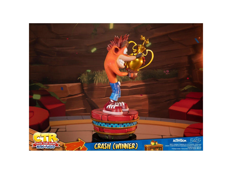 First 4 Figures - Crash Team Racing Nitro-Fueled - Crash (Winner) (Standard Edition) - Figur