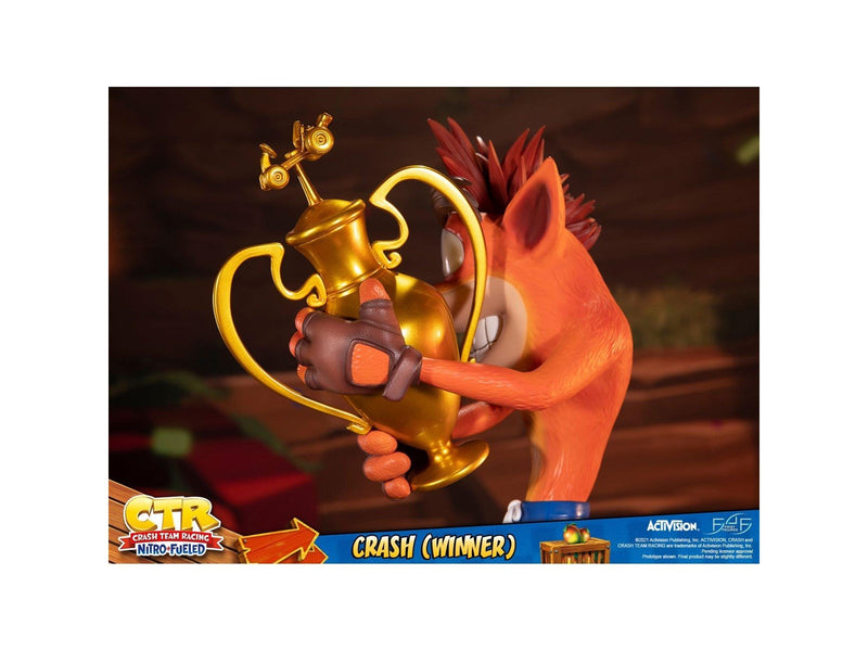 First 4 Figures - Crash Team Racing Nitro-Fueled - Crash (Winner) (Standard Edition) - Figur