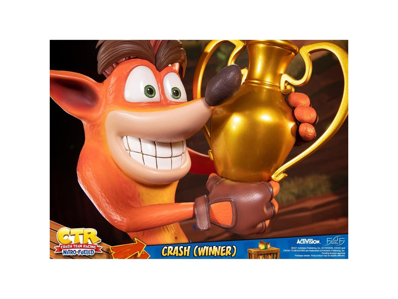 First 4 Figures - Crash Team Racing Nitro-Fueled - Crash (Winner) (Standard Edition) - Figur
