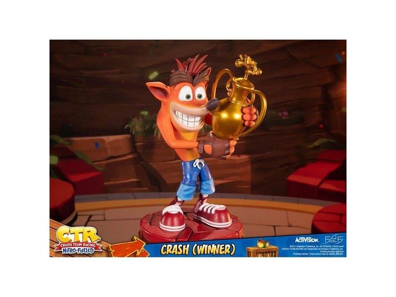 First 4 Figures - Crash Team Racing Nitro-Fueled - Crash (Winner) (Standard Edition) - Figur