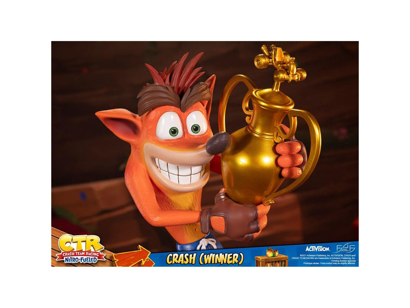 First 4 Figures - Crash Team Racing Nitro-Fueled - Crash (Winner) (Standard Edition) - Figur