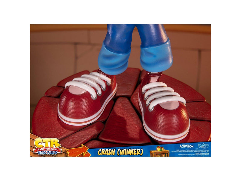 First 4 Figures - Crash Team Racing Nitro-Fueled - Crash (Winner) (Standard Edition) - Figur