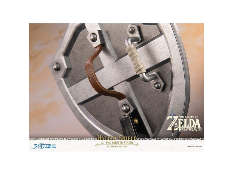 First 4 Figures - The Legend of Zelda: Breath of the Wild - Hylian Shield (Standard Edition) - Figur
