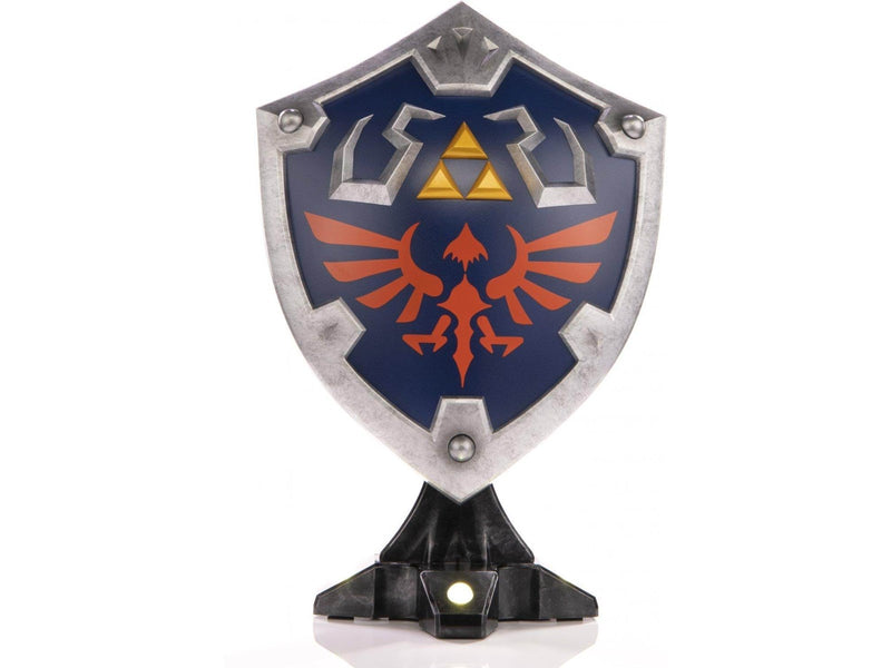 First 4 Figures - The Legend of Zelda Breath of the Wild PVC Painted Statue: Hylian Shield (Collector's Edition) - Figur